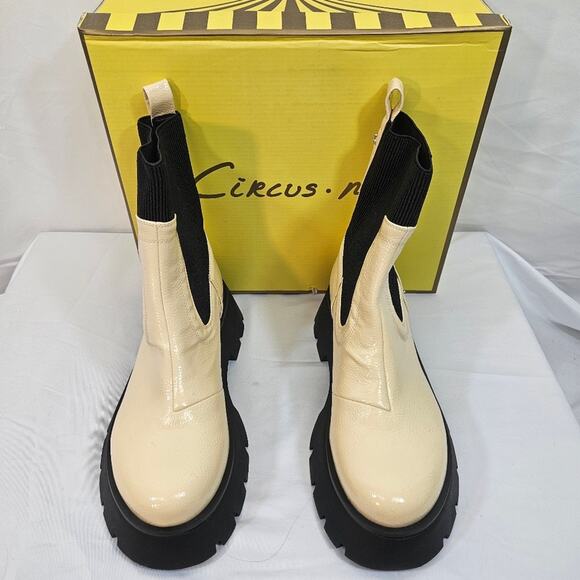 NIB Circus Sam Edelman Leslie Chunky Lug Sole Chelsea Ivory Round Toe Bootie 8.5 - Picture 4 of 10
